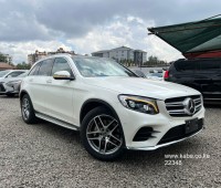 2017-mercedes-benz-glc250-small-3