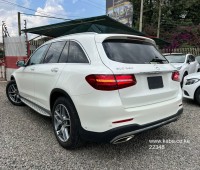 2017-mercedes-benz-glc250-small-4