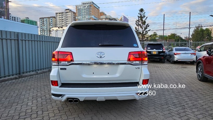 2018-toyotalandcruiser-zx-v8-big-5