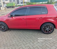 volkswagen-golf-small-2