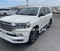 2017-toyota-landcruiser-zx-v8-small-0