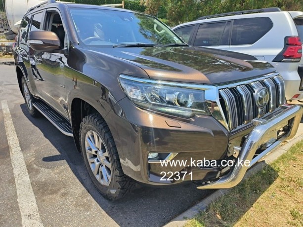 2021-toyota-prado-vx-l-big-1