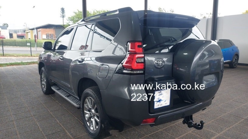 2021-toyota-prado-vx-l-big-2