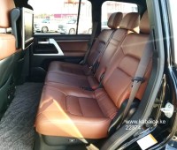 2018-toyota-landcruiser-zx-v8-petrol-small-7