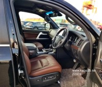 2018-toyota-landcruiser-zx-v8-petrol-small-4