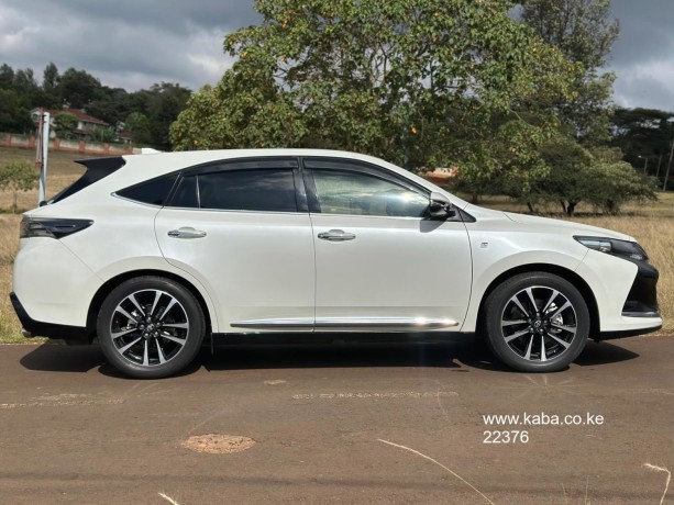 new-model-2018-toyota-harrier-gr-sport-big-2