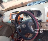 toyota-hilux-double-cabin-small-2