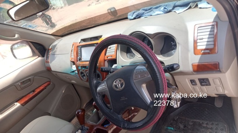 toyota-hilux-double-cabin-big-2