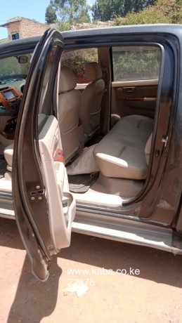 toyota-hilux-double-cabin-big-3