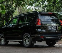 2019-toyota-prado-tzg-small-2