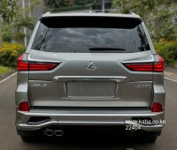 2018-lexus-lx-570-small-9