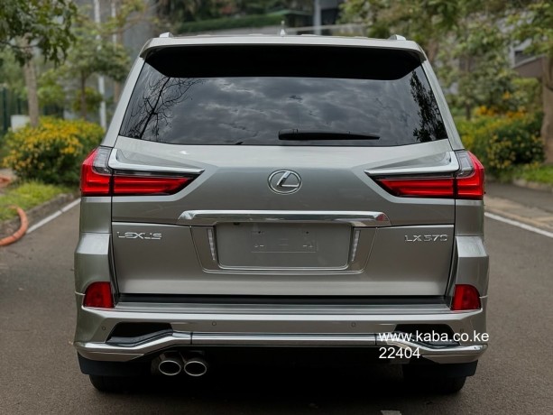 2018-lexus-lx-570-big-9