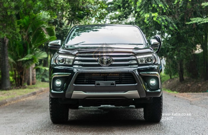 2019-toyota-hilux-trd-edition-big-0