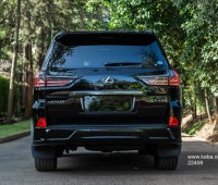 2018-lexus-lx-570-small-1