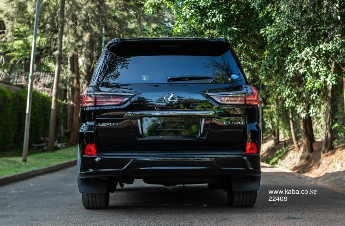 2018-lexus-lx-570-big-1