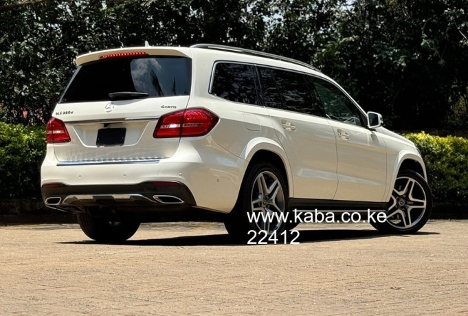 2017-mercedes-benz-gls350d-big-9