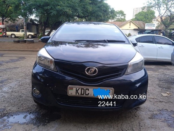 2014-toyota-vitz-for-sale-big-5