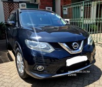 2016-nissan-x-trail-small-0