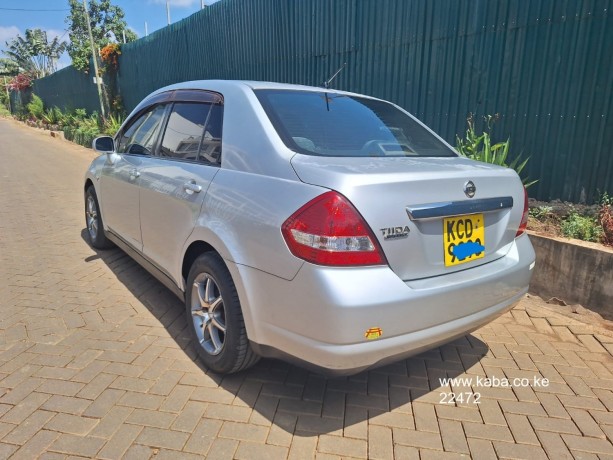 2008-nissan-tiida-for-sale-big-0