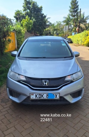 2015-non-hybrid-honda-fit-for-sale-big-0