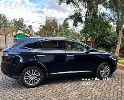 Toyota Harrier 2017, 2.0 engine. PREMIUM