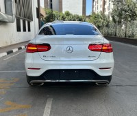 2018-glc250-coupe-amg-sunroof-small-7