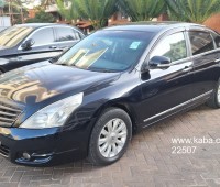 nissan-teana-2010-black-small-0