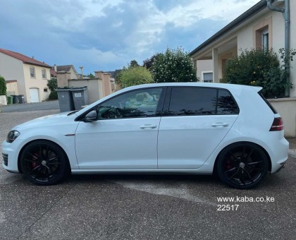 Volkswagen Golf 7 GTI 2014 color white