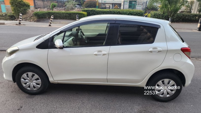 2014-toyota-vitz-for-sale-big-2