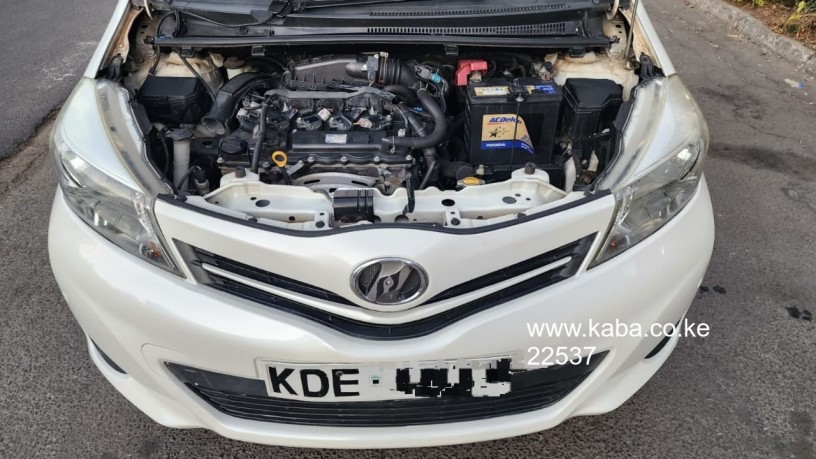 2014-toyota-vitz-for-sale-big-7