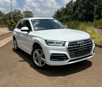 2018-audi-q5-sline-small-0