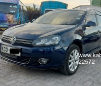 volkswagen-golf-variant-2012-model-small-4