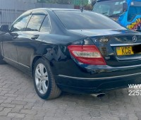 mercedes-benz-c200-2008-model-small-1