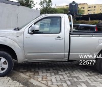 nissan-navara-2009-model-small-5