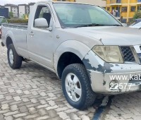 nissan-navara-2009-model-small-6