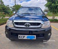 2010-toyota-hilux-double-cabin-for-sale-small-2