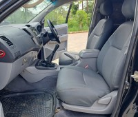 2010-toyota-hilux-double-cabin-for-sale-small-5