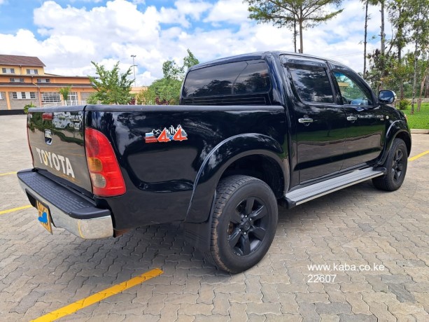 2010-toyota-hilux-double-cabin-for-sale-big-1