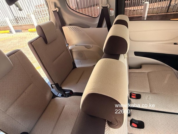 2016-toyota-sienta-for-sale-big-3