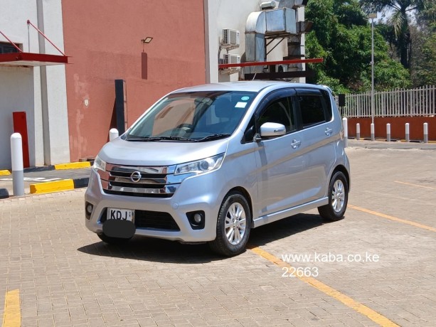 2015-nissan-dayz-for-sale-big-0