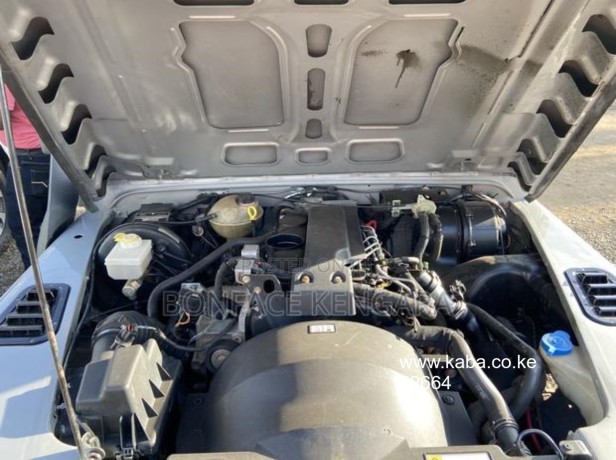 2009-landrover-defender-puma-110-24td-for-sale-big-3