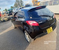 mazda-demio-small-5