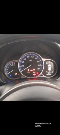 mazda-demio-big-8