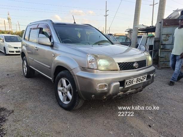 nissan-xtrail-t30-big-0