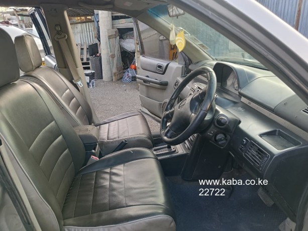 nissan-xtrail-t30-big-2