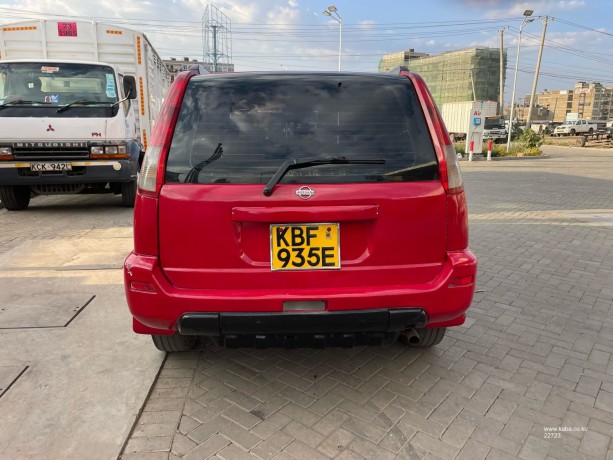 nissan-xtrail-t30-big-9