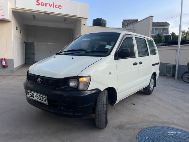 toyota-townace-big-1