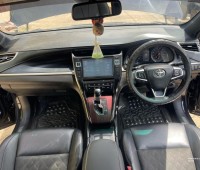 toyota-harrier-super-clean-small-9