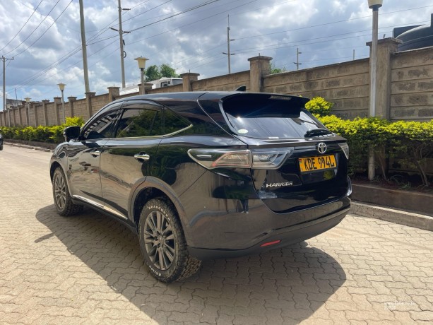 toyota-harrier-super-clean-big-2