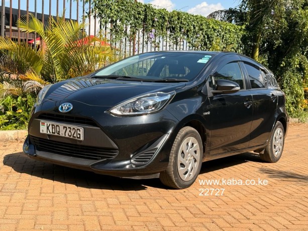 toyota-aqua-hybrid-for-sale-big-0